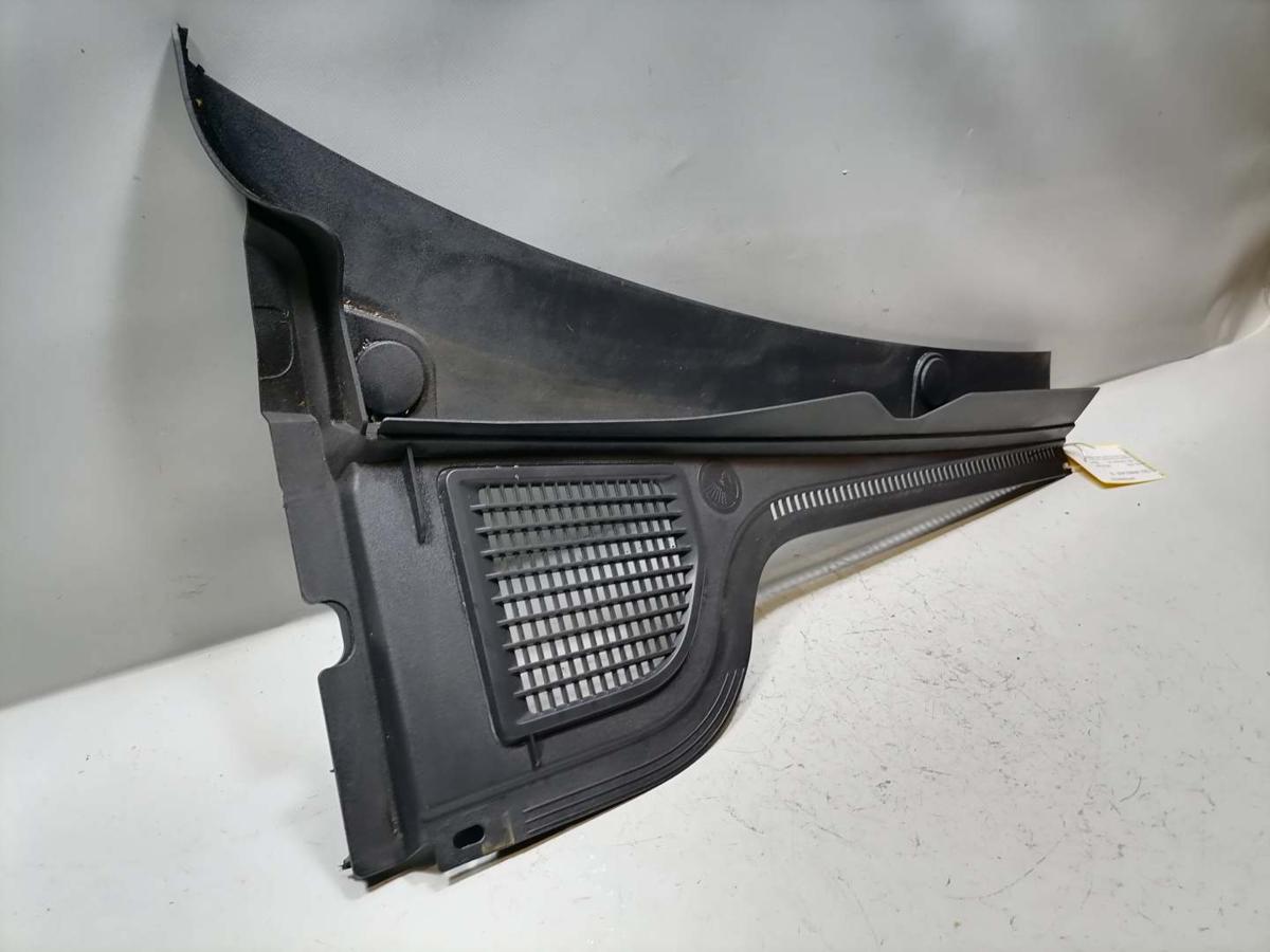 VW Golf 8 original Windlauf Abdeckung Wasserkasten vorn rechts Bj.2024